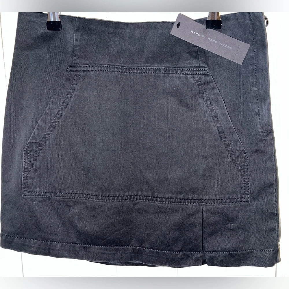 Marc by Marc Jacobs Black Mini Skirt - Size 4 - Picture 3 of 3
